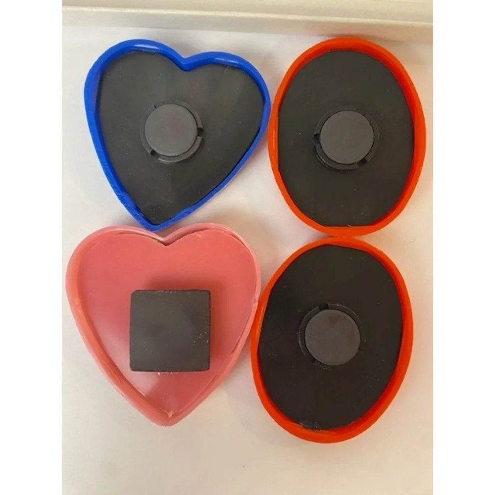Vintage 1983 WA Stratford Magnetic Photo Frames Set of 4 Heart Oval Retro Decor